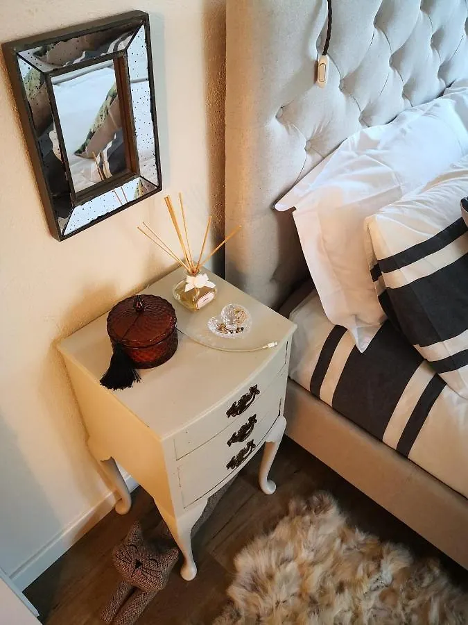 Il Borgo Villa Capolona 0*,  Italy